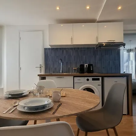 Imperial Blue Fibre Apartmán